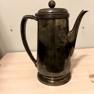 Vase / tea pot for serving / stein.